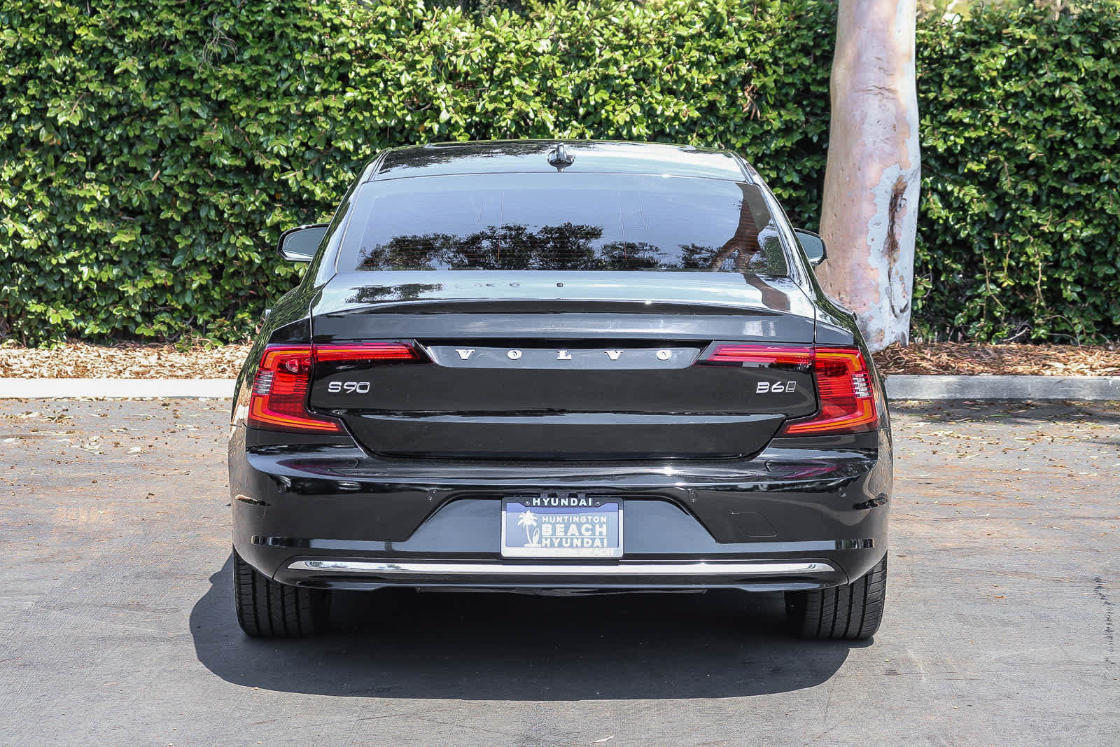Used 2023 Volvo S90 B6 Plus AWD/4WD image 7