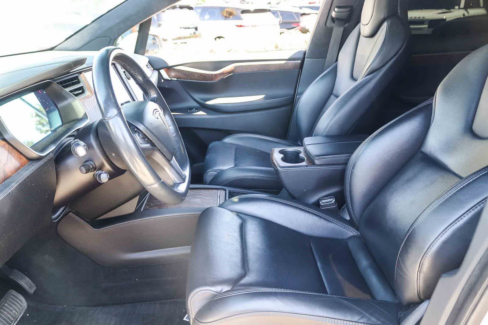 Used 2019 Tesla Model X Long Range AWD/4WD image 16