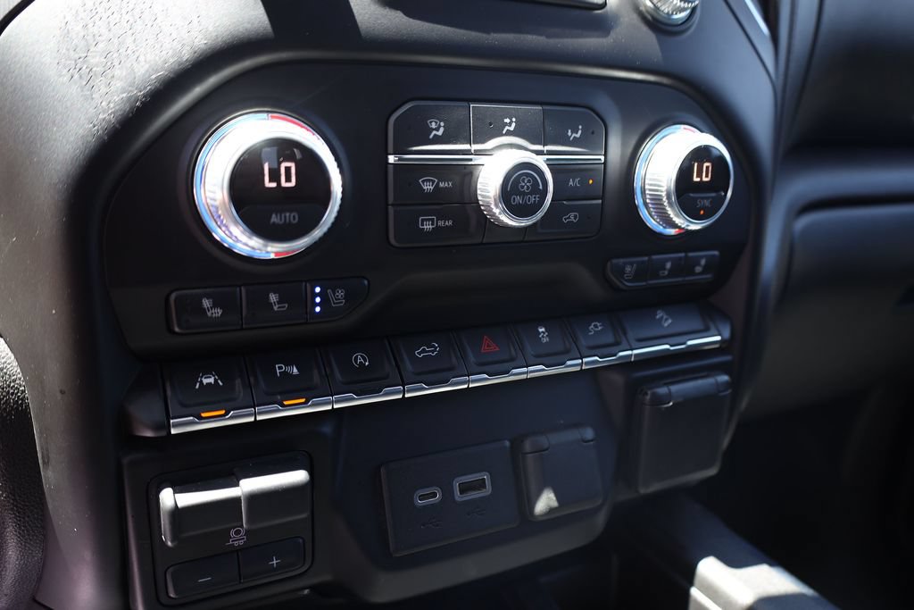 Used 2019 GMC Sierra 1500 AT4 w/ AT4 Premium Package AWD/4WD image 16