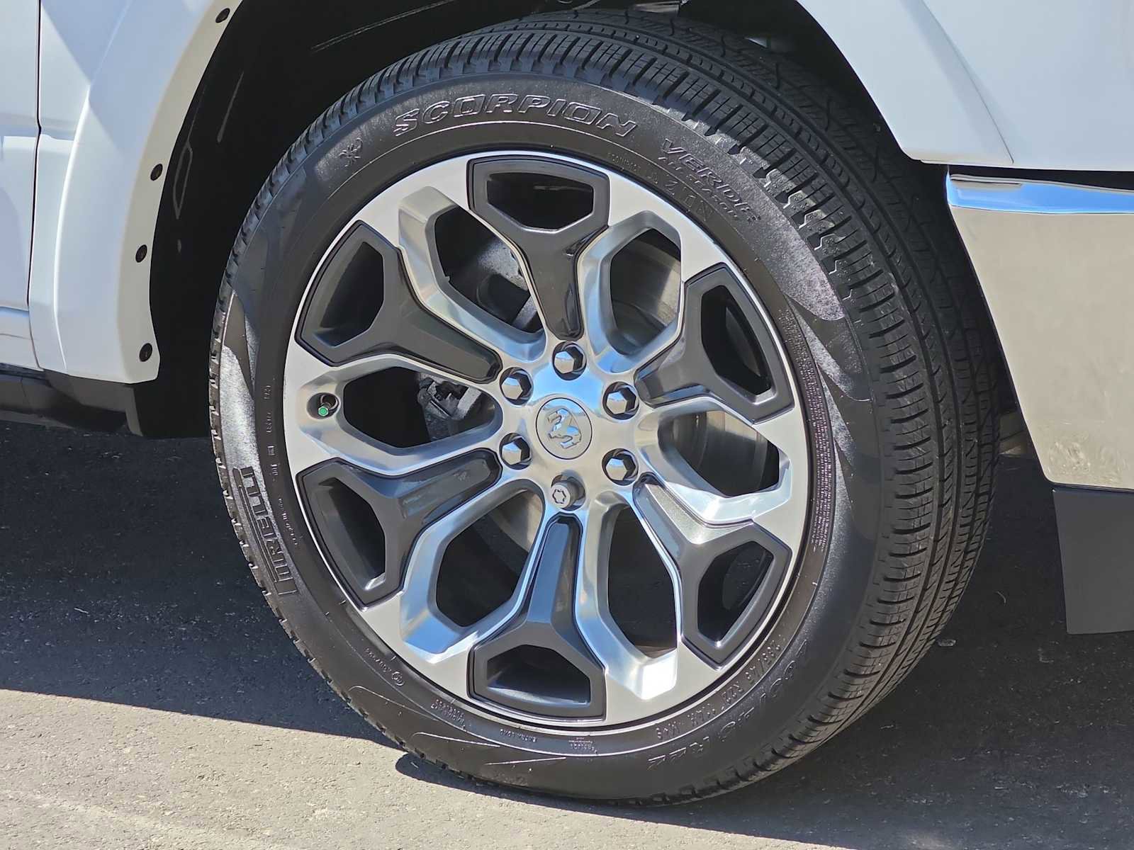 Used 2023 RAM 1500 Limited image 12