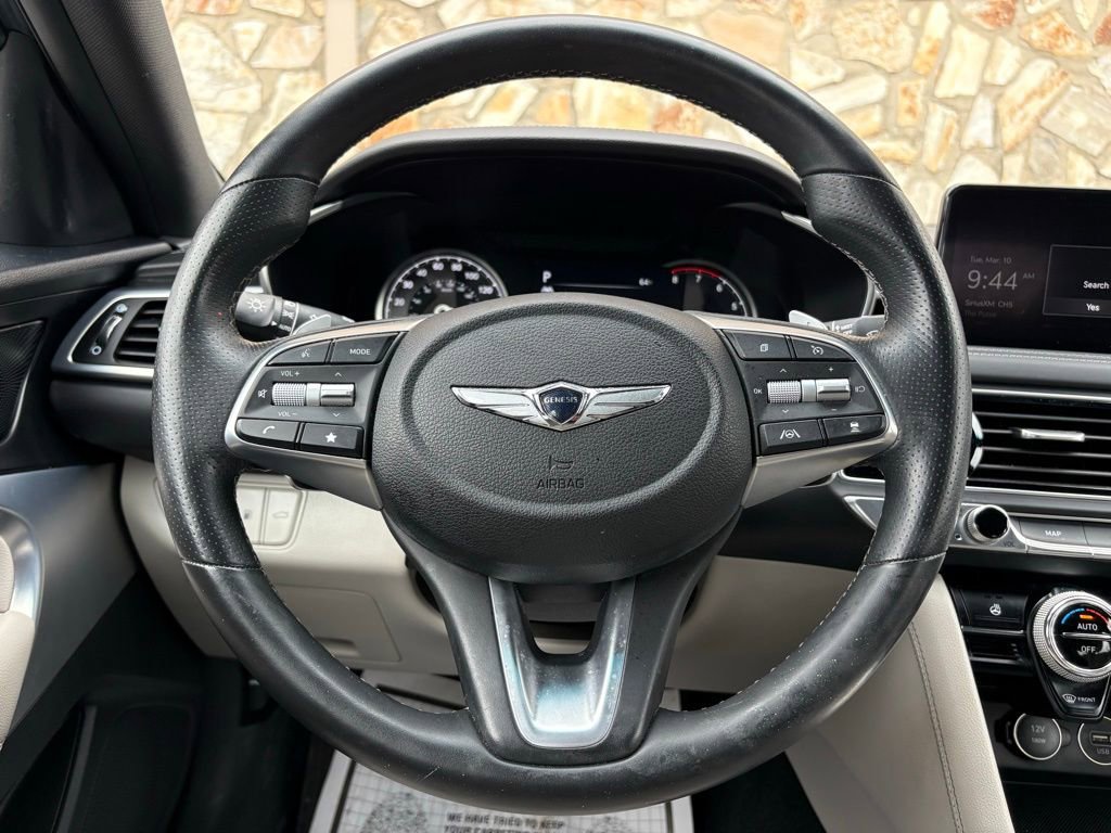 Used 2023 Genesis G70 2.0T image 25