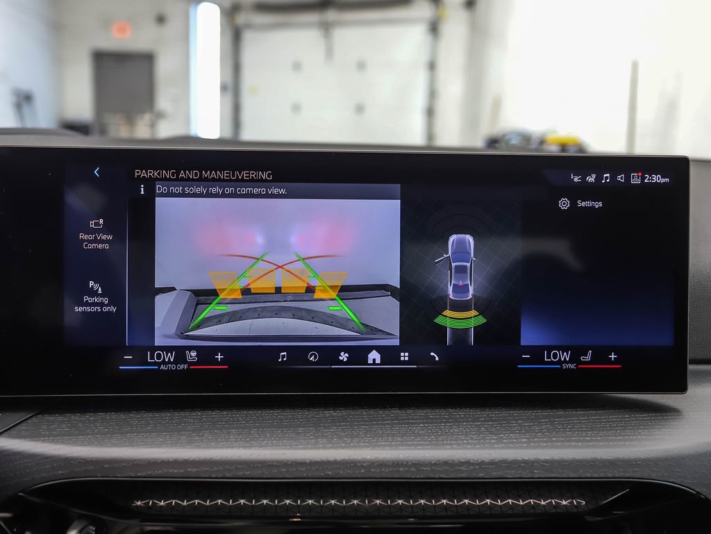 New 2026 BMW 330i xDrive Sedan w/ M Sport Package image 19