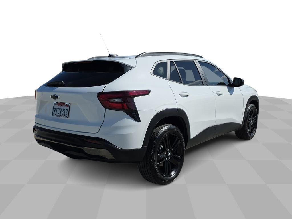 Used 2025 Chevrolet Trax ACTIV w/ Driver Confidence Package image 8