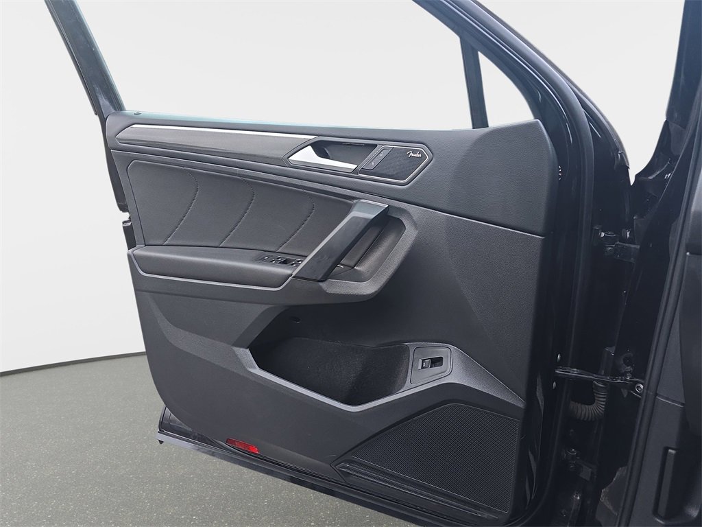 Used 2019 Volkswagen Tiguan S image 27