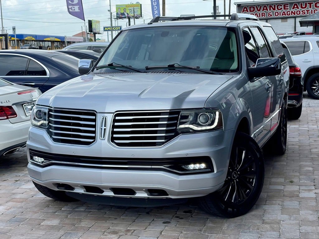 Used 2015 Lincoln Navigator 2WD image 49