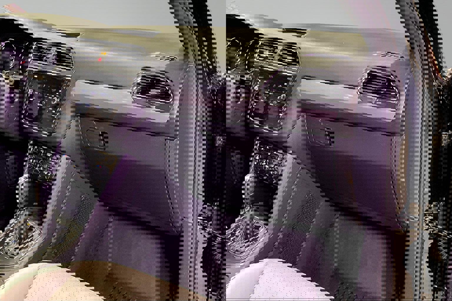 Used 2021 Volkswagen Tiguan SE R-Line image 25