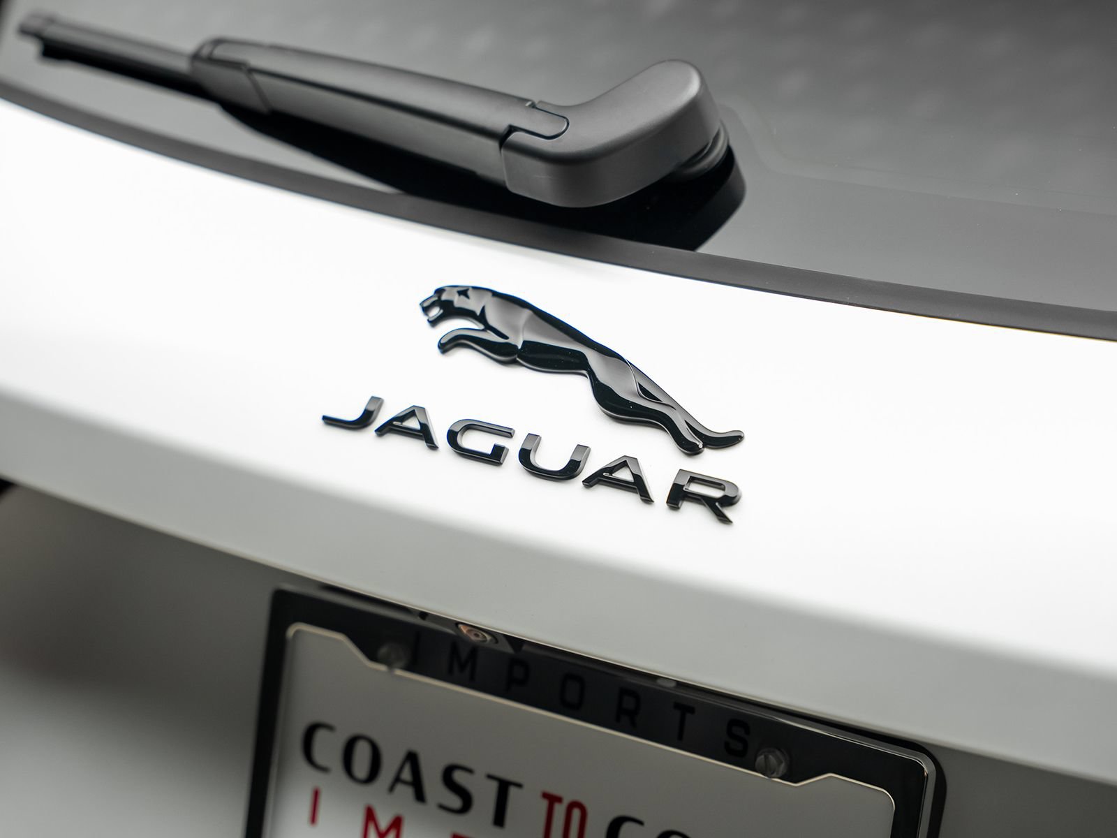 Used 2025 Jaguar F-PACE R-Dynamic S AWD/4WD image 20