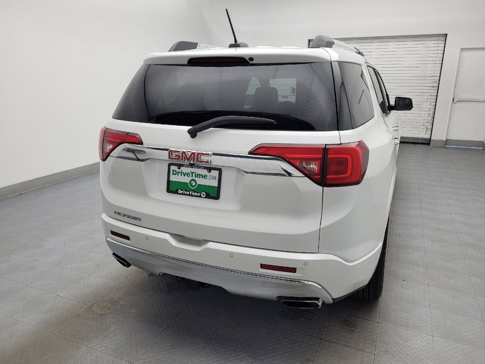 Used 2018 GMC Acadia Denali image 7