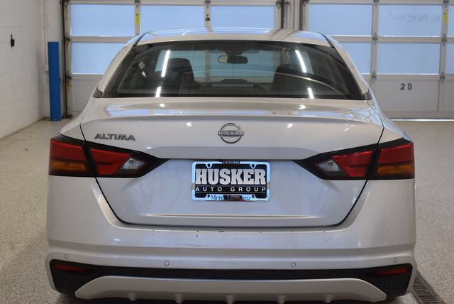 Used 2023 Nissan Altima 2.5 S FWD image 11