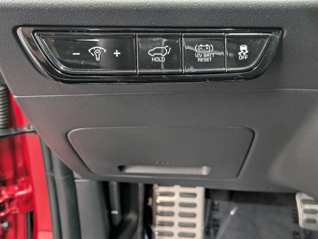 Certified 2023 Kia Niro SX Touring FWD image 21