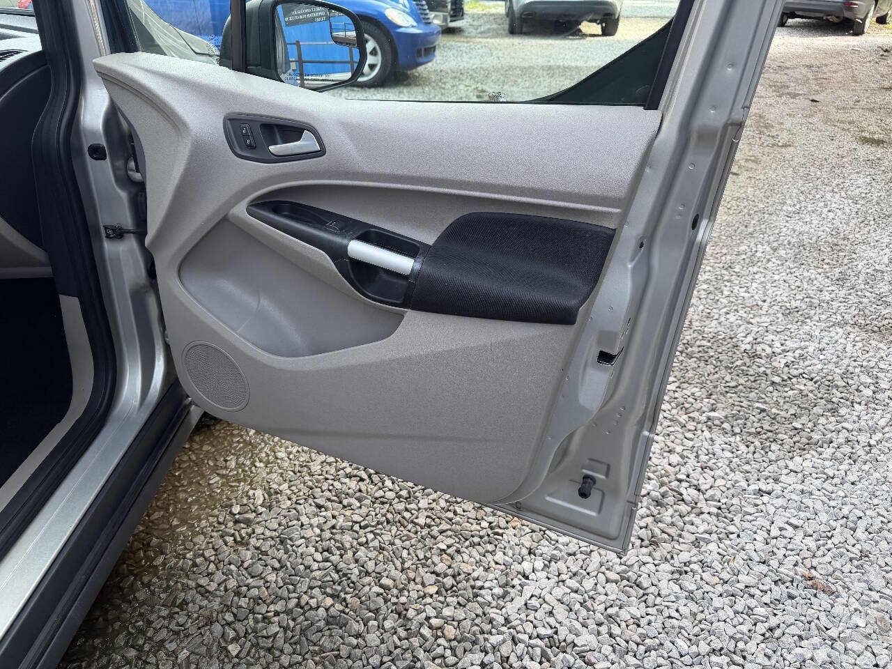 Used 2015 Ford Transit Connect XLT FWD image 13