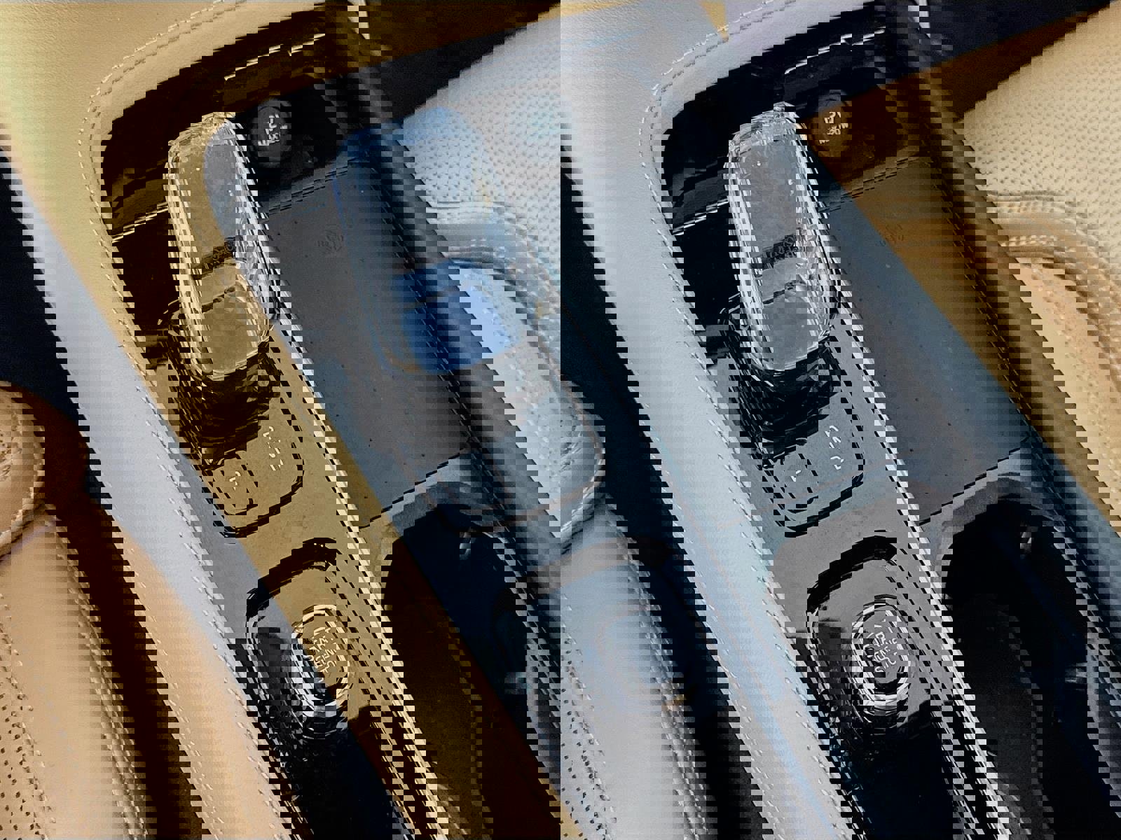 Used 2022 Volvo XC90 T8 Inscription image 20