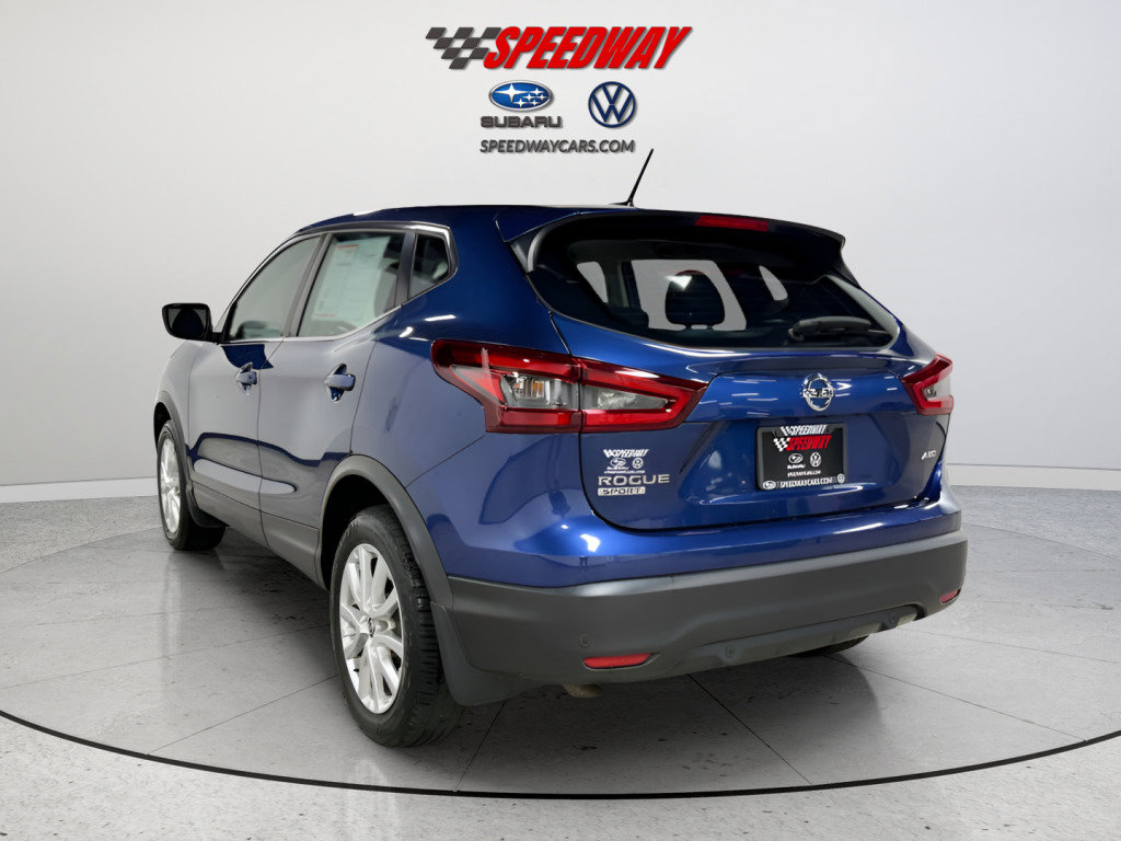 Used 2022 Nissan Rogue Sport S image 5