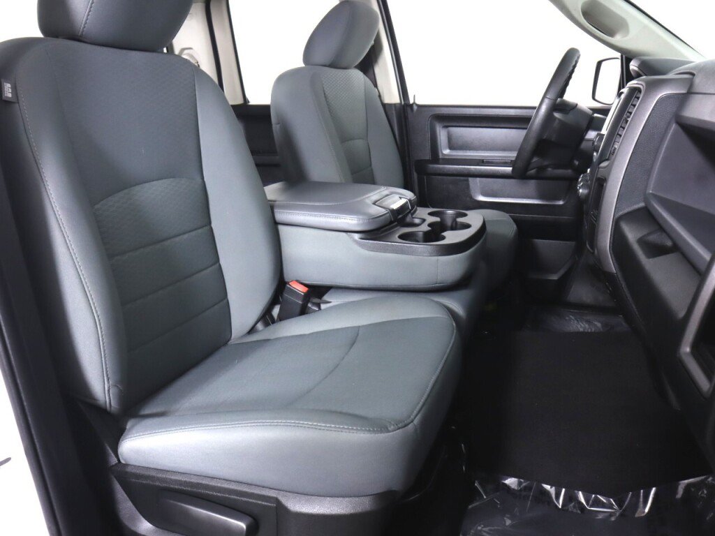 Used 2018 RAM 1500 Express w/ Express Value Package AWD/4WD image 39