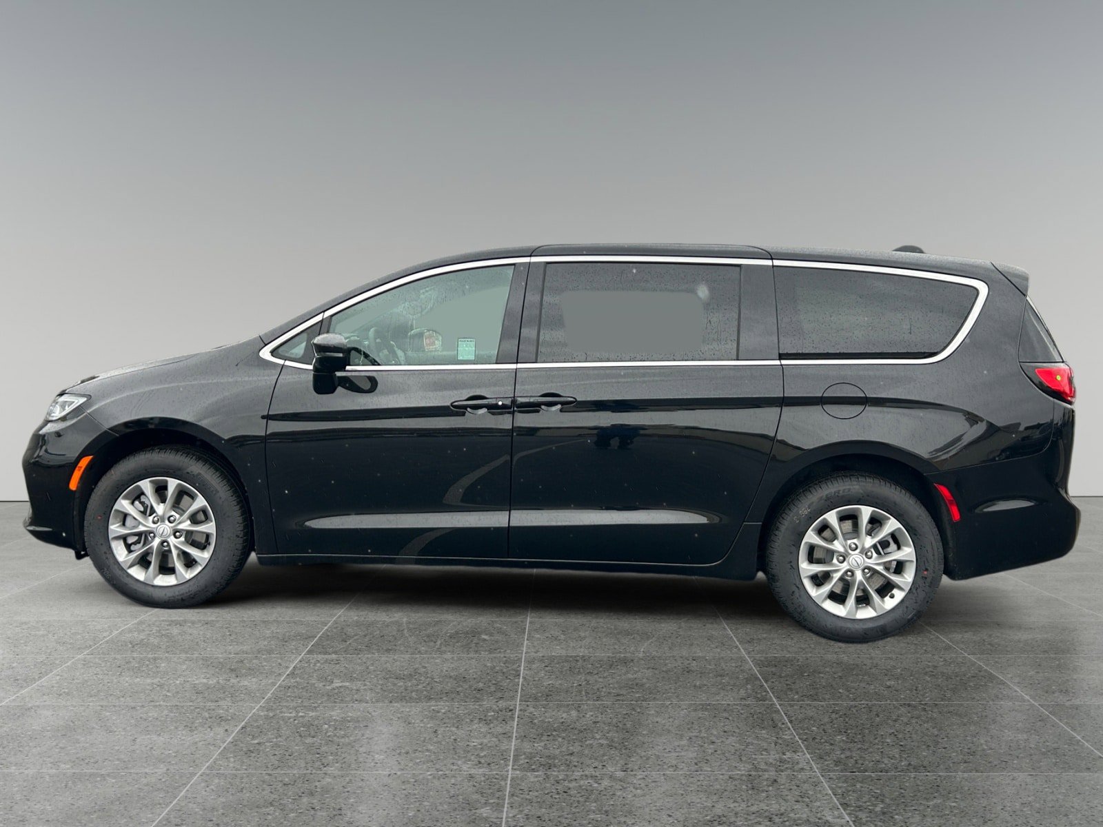 New 2026 Chrysler Pacifica Select AWD/4WD image 2