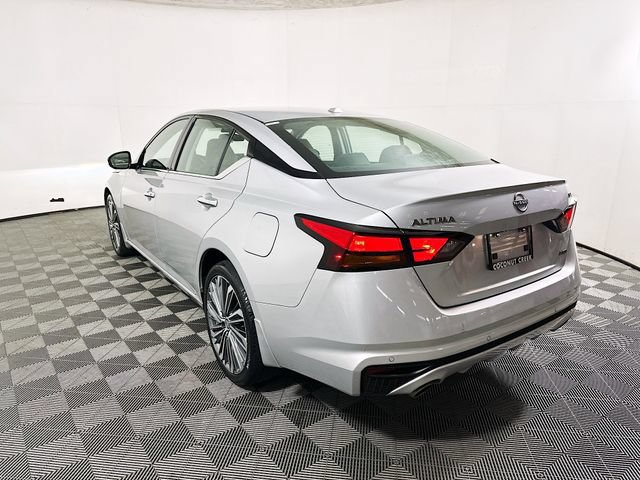 Used 2024 Nissan Altima 2.5 SL AWD/4WD image 5
