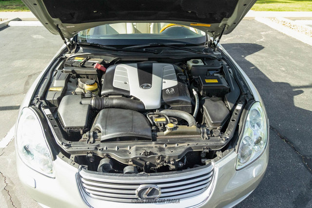 Used 2005 Lexus SC 430 Convertible image 24