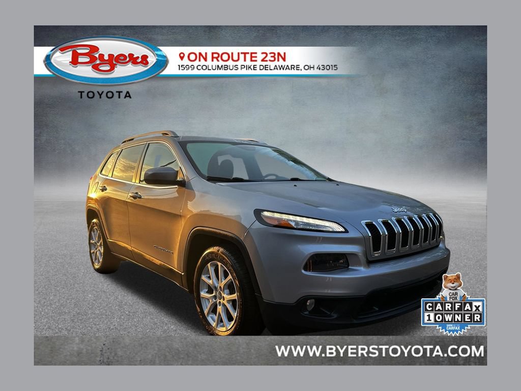 Used 2017 Jeep Cherokee Latitude FWD image 1