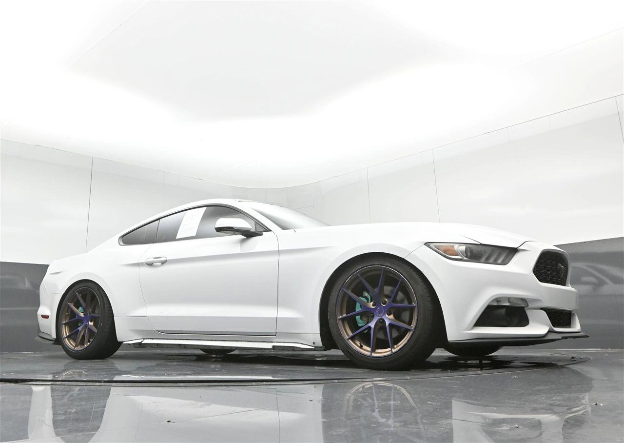 Used 2016 Ford Mustang Premium RWD image 28
