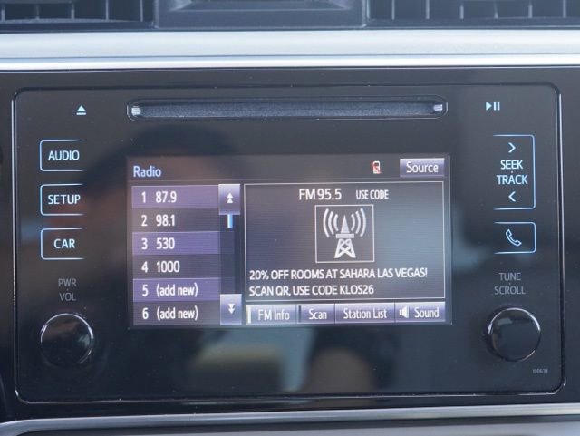 Used 2017 Toyota Corolla LE FWD image 24