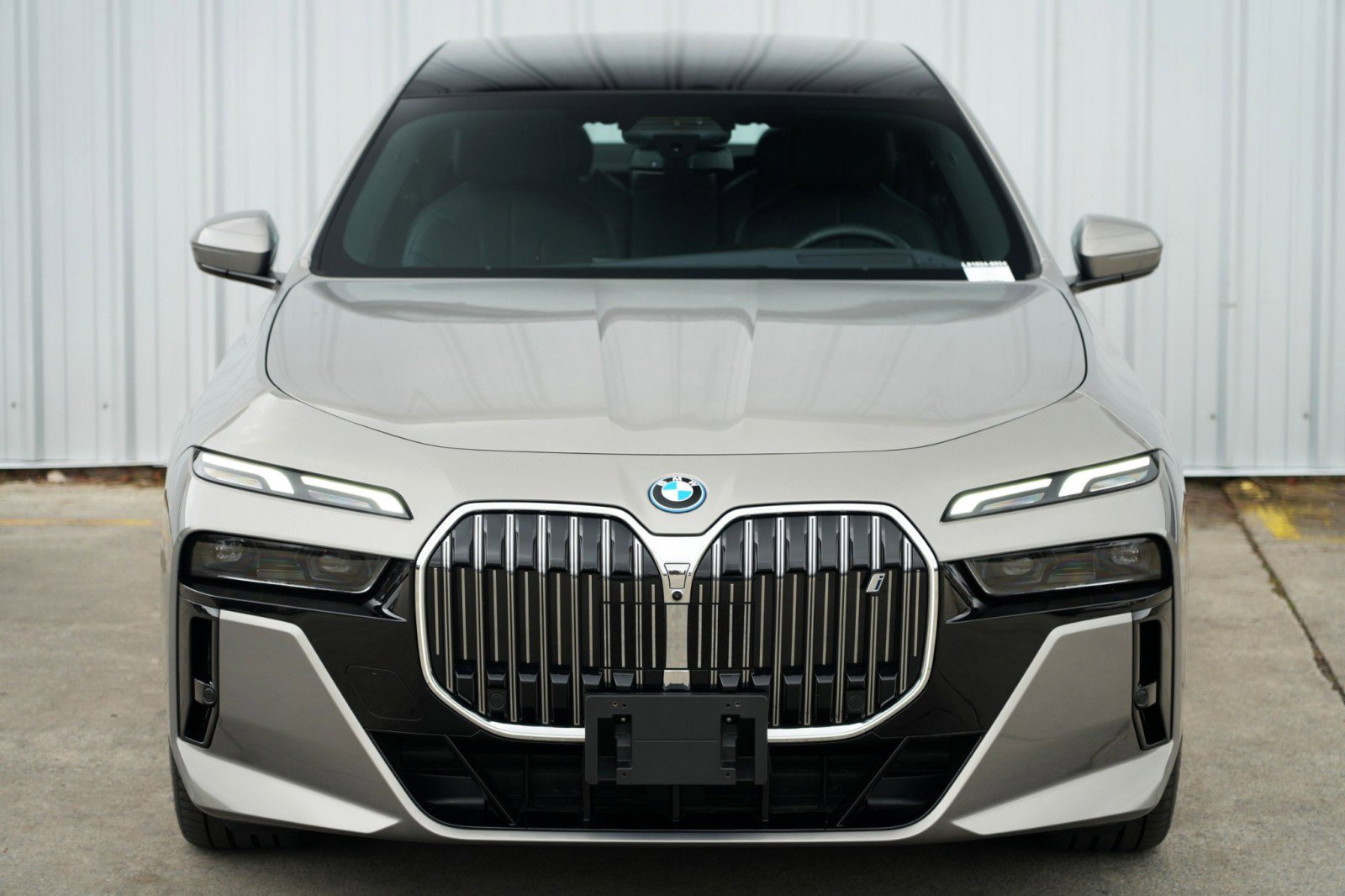 Used 2023 BMW i7 xDrive60 image 55