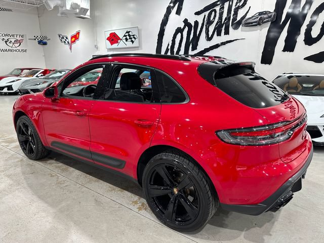 Used 2023 Porsche Macan AWD/4WD image 4
