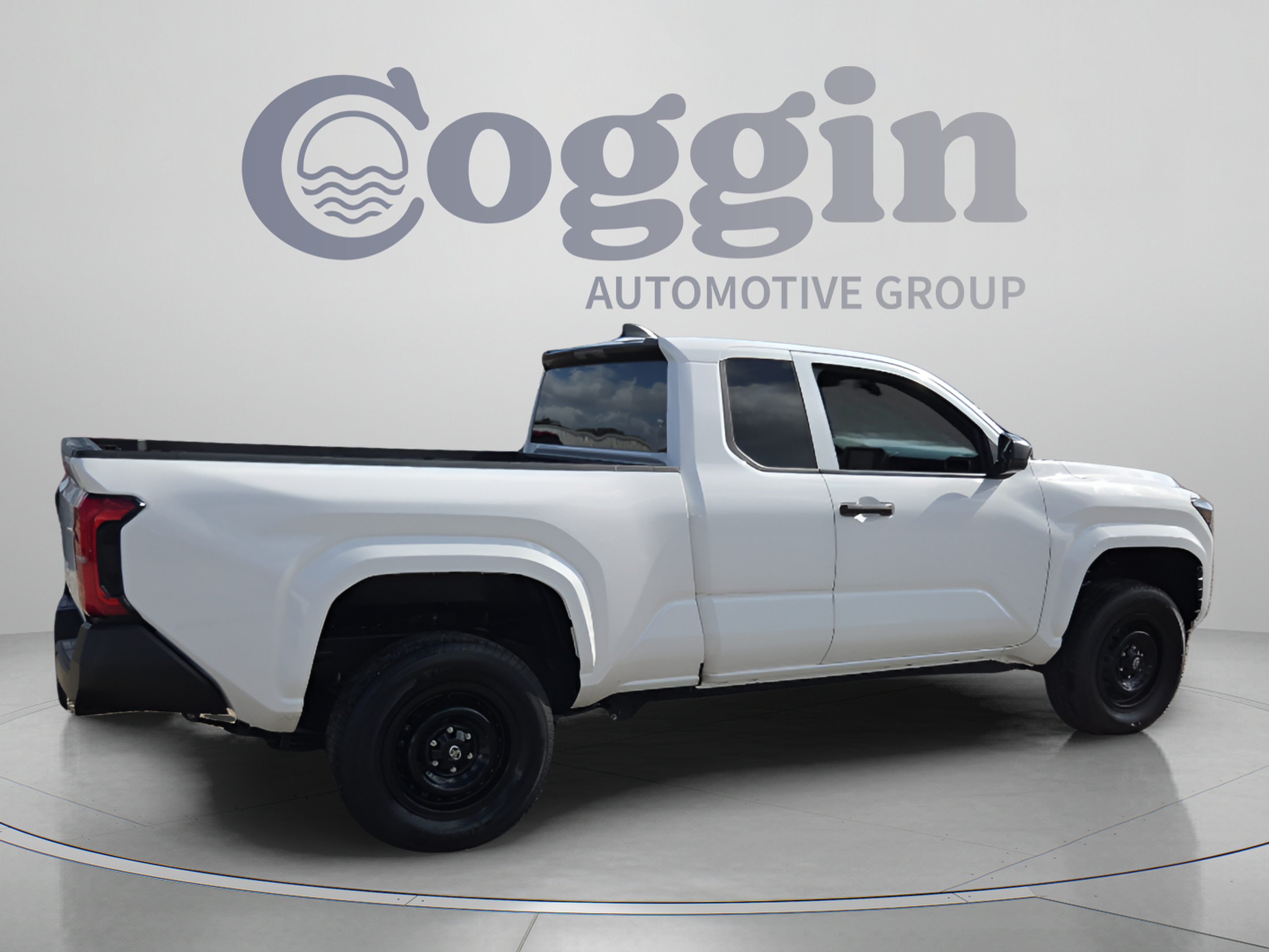 Used 2024 Toyota Tacoma SR RWD image 5