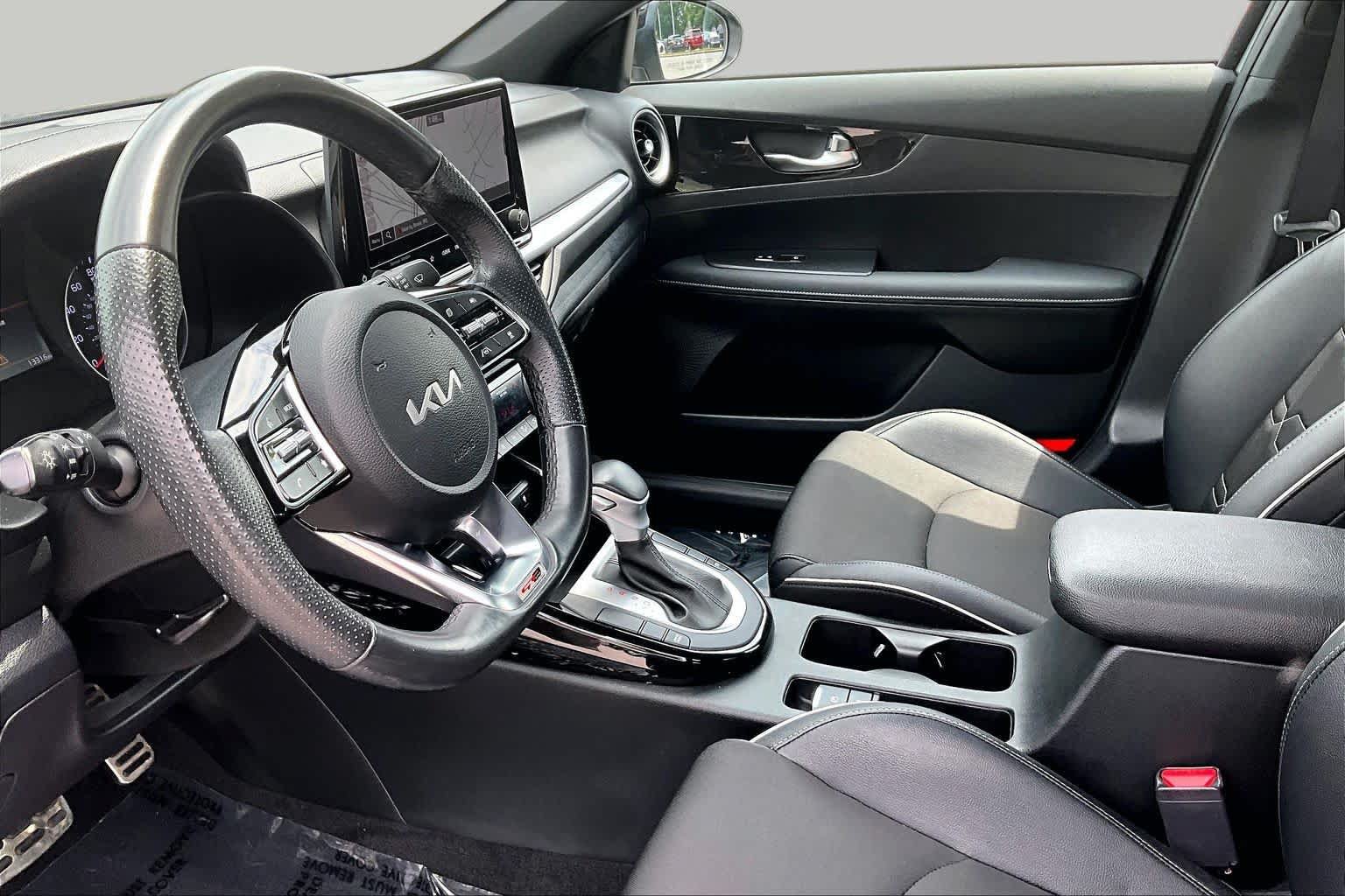 Certified 2023 Kia Forte GT-Line w/ GT-Line Premium Package FWD image 18