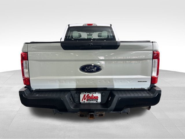 Used 2018 Ford F250 XL w/ Power Equipment Group RWD image 4
