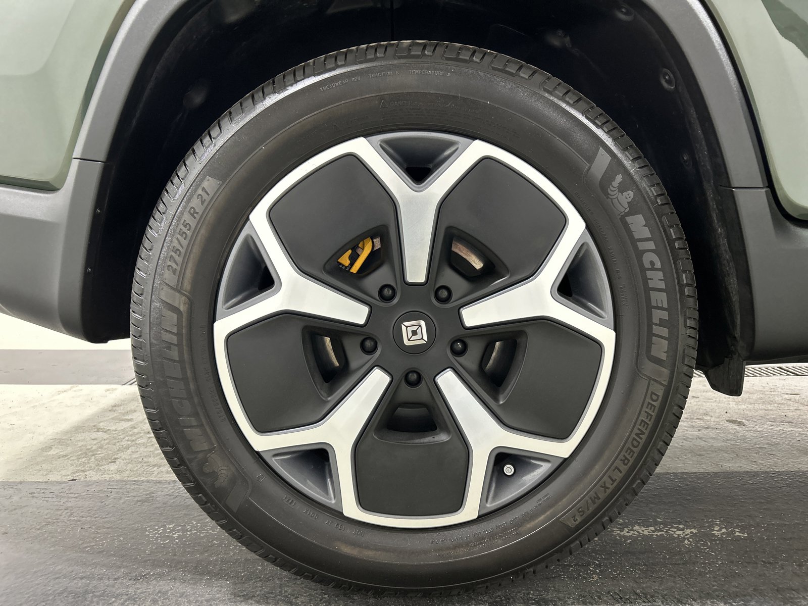 Used 2022 Rivian R1T Adventure image 12