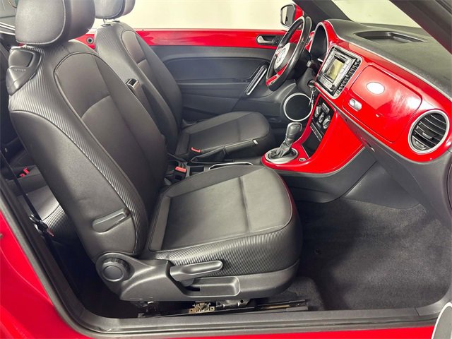 Used 2018 Volkswagen Beetle 2.0T S image 9