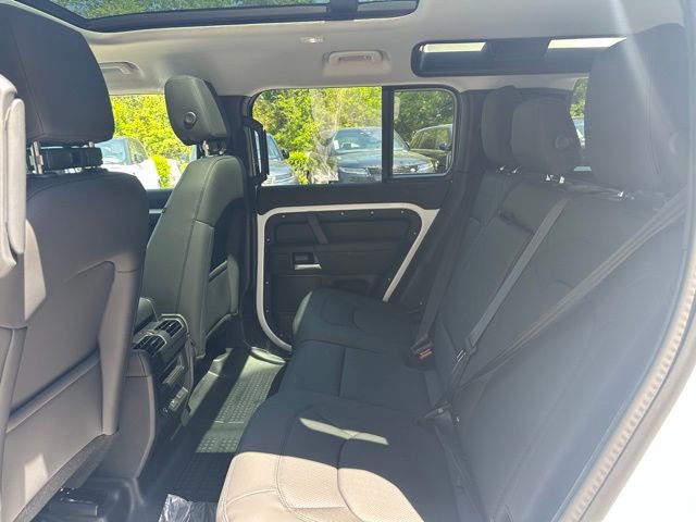 New 2025 Land Rover Defender 110 S image 29