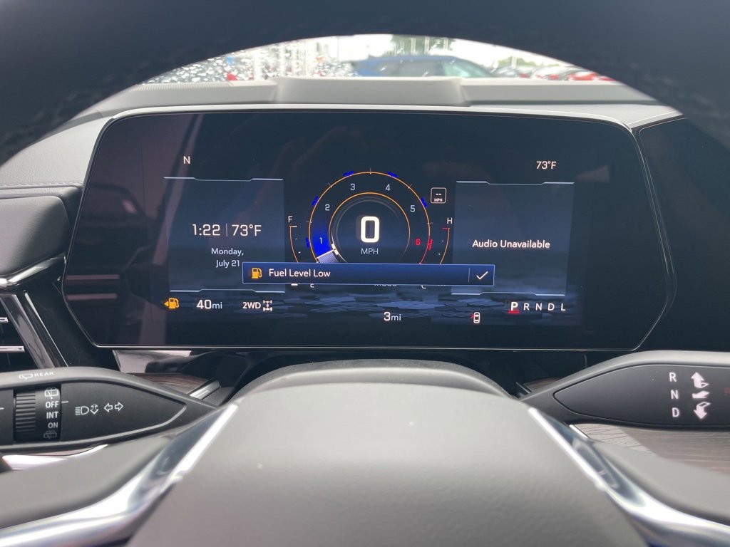 New 2025 Chevrolet Suburban LS image 25