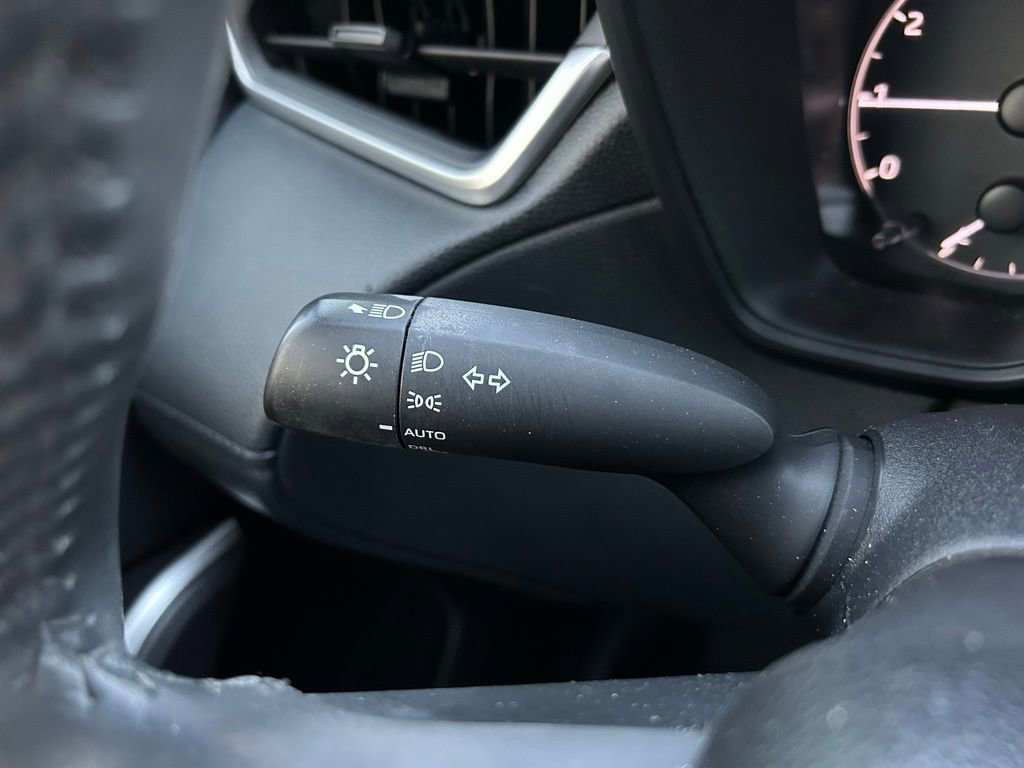 Used 2024 Toyota Corolla Cross LE image 21