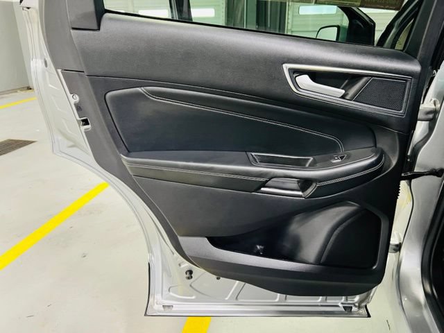 Used 2021 Ford Edge Titanium AWD/4WD image 23