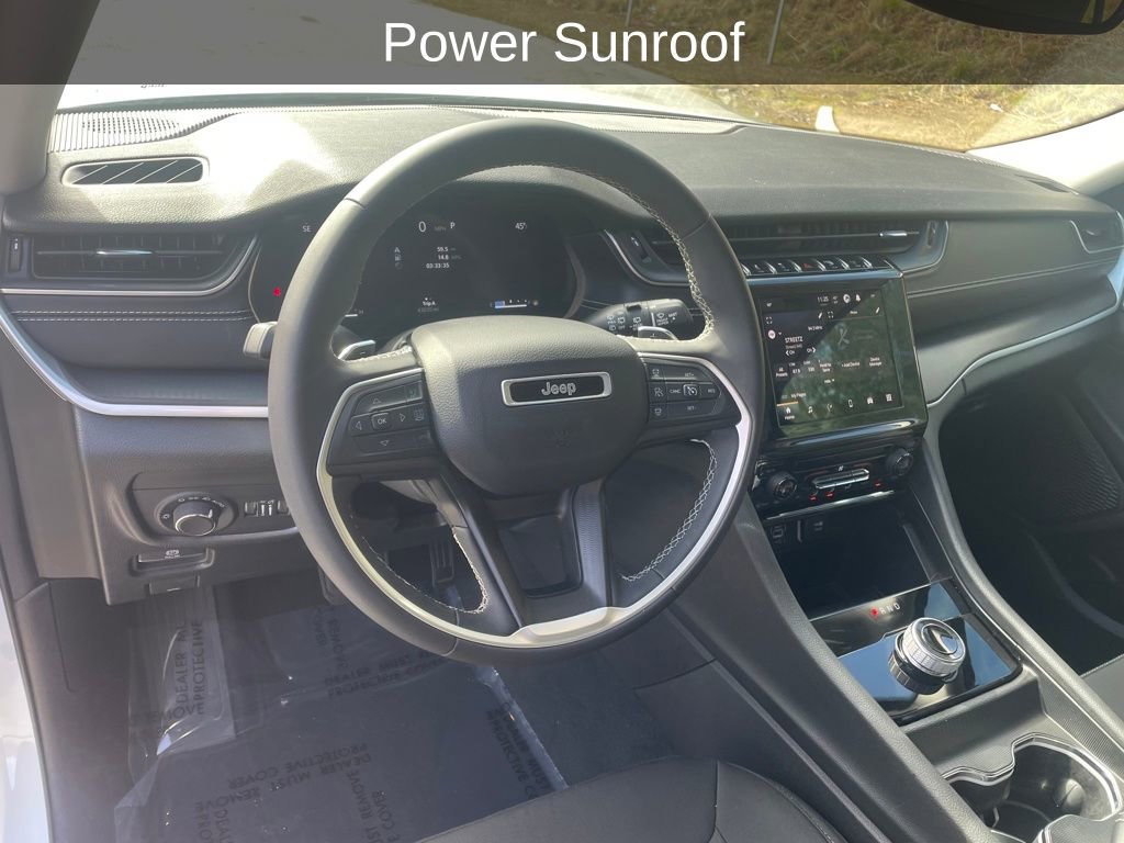 Used 2023 Jeep Grand Cherokee Laredo X image 13