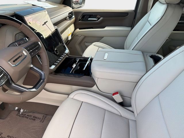 New 2026 GMC Yukon XL Denali w/ Denali Reserve Package image 23