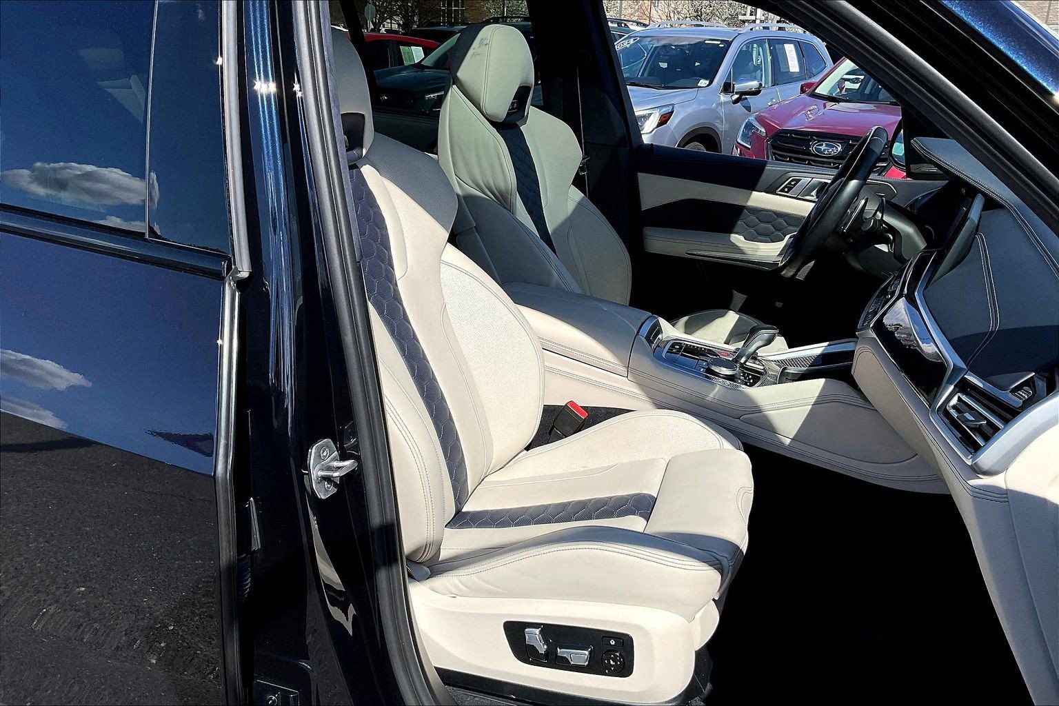 Used 2022 BMW X5 M w/ Competition Package 2 image 7