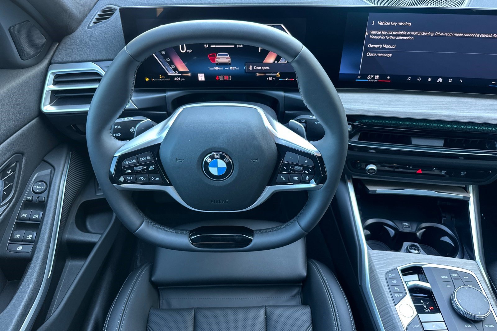 Used 2025 BMW 330i Sedan w/ Premium Package RWD image 18