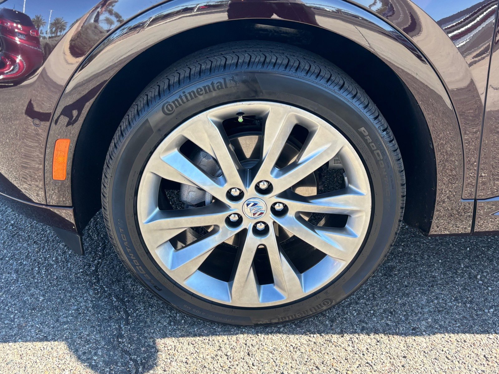 Used 2023 Buick Envision Avenir image 10