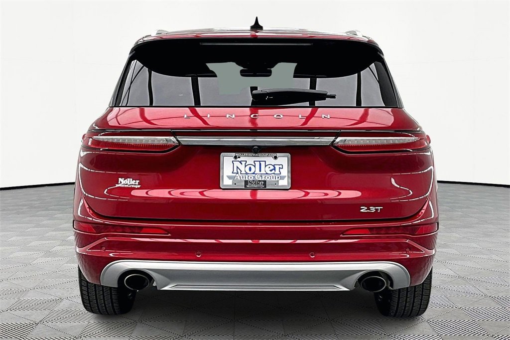 Used 2020 Lincoln Corsair Reserve w/ Equipment Group 202A image 4