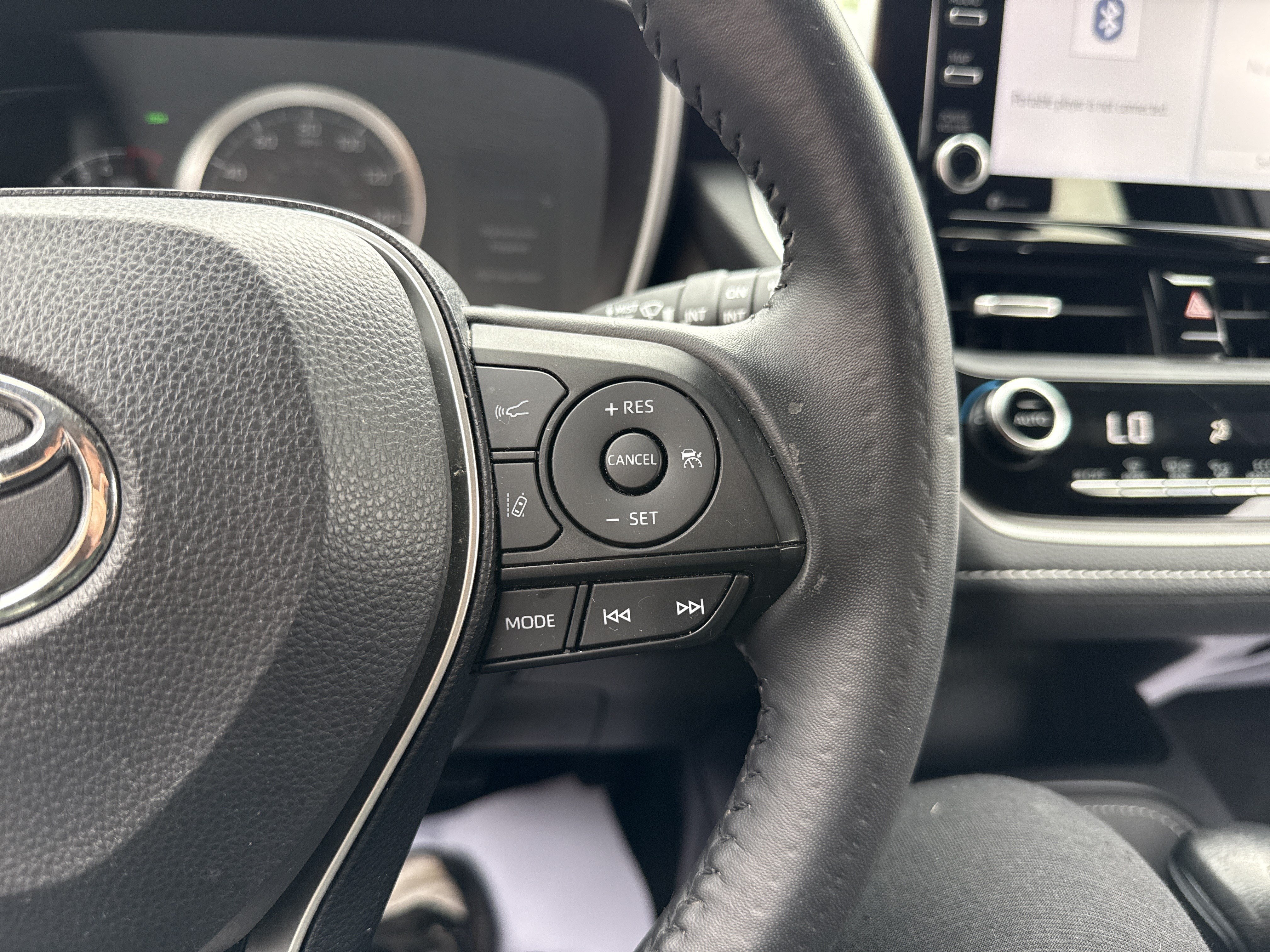 Used 2019 Toyota Corolla SE w/ SE Option Package FWD image 19