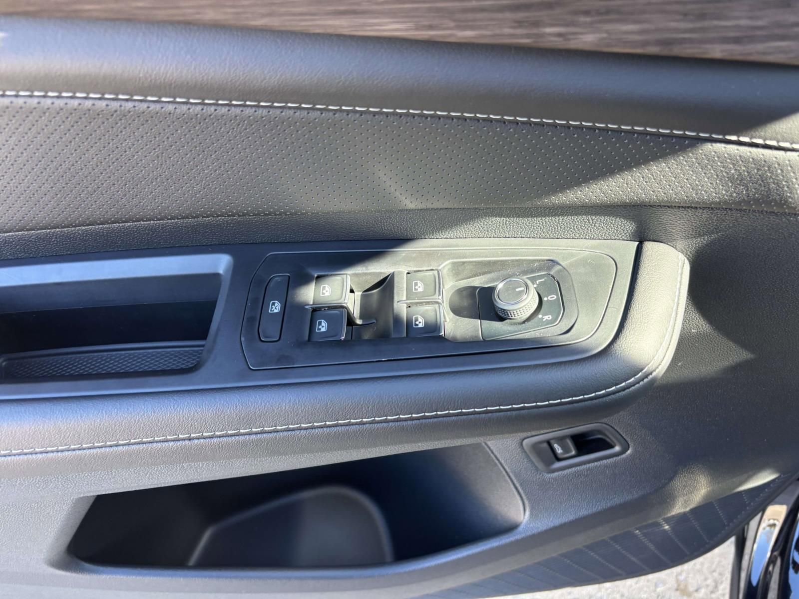 New 2026 Volkswagen Atlas SEL image 13