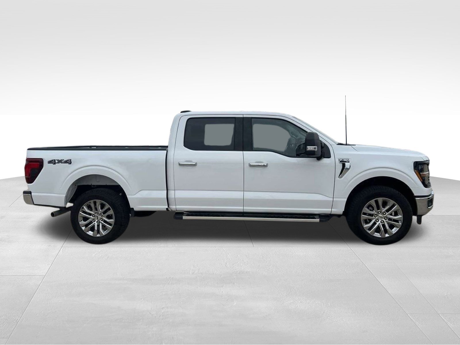 Used 2024 Ford F150 XLT w/ Equipment Group 302A MID image 4