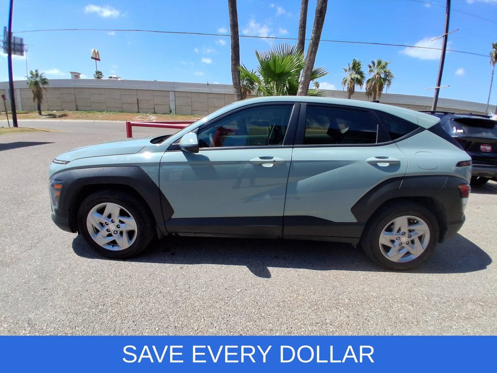 Used 2024 Hyundai Kona SE FWD image 4