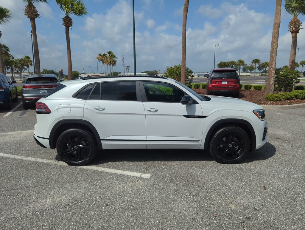 New 2026 Volkswagen Atlas Cross Sport SEL R-Line AWD/4WD image 3