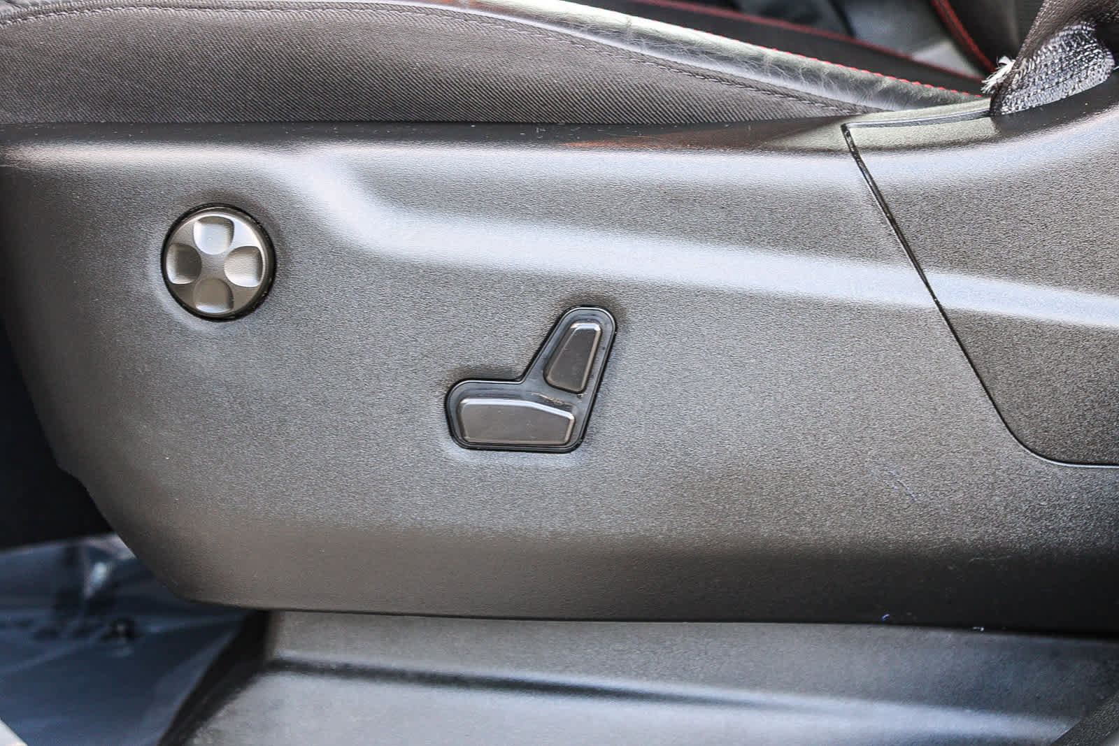 Used 2025 Dodge Durango GT image 21