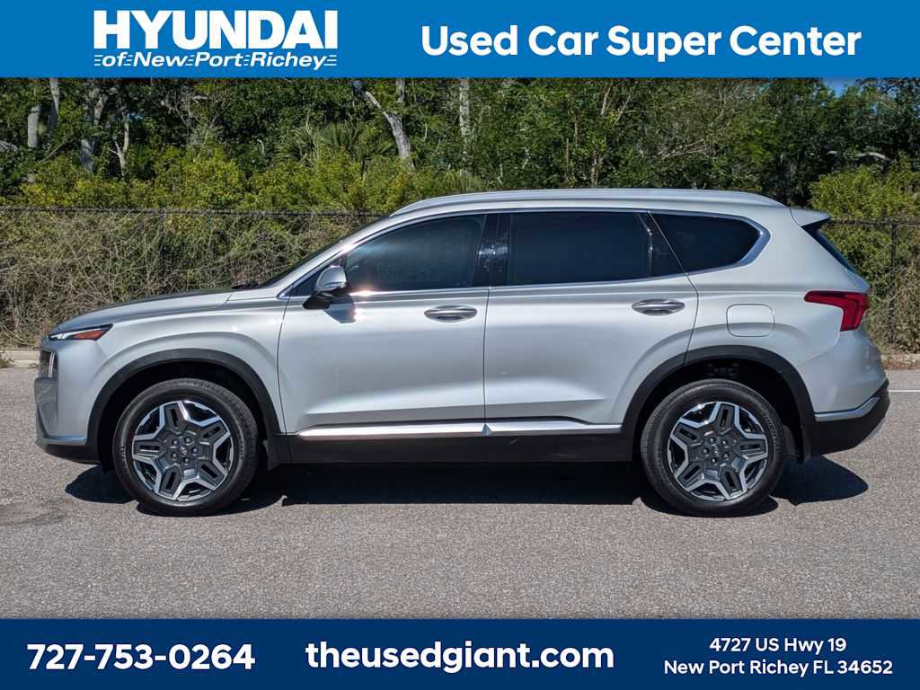 Used 2022 Hyundai Santa Fe Limited AWD/4WD image 2