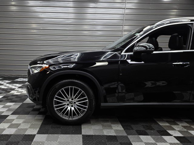 Used 2024 Mercedes-Benz GLC 300 4MATIC image 42