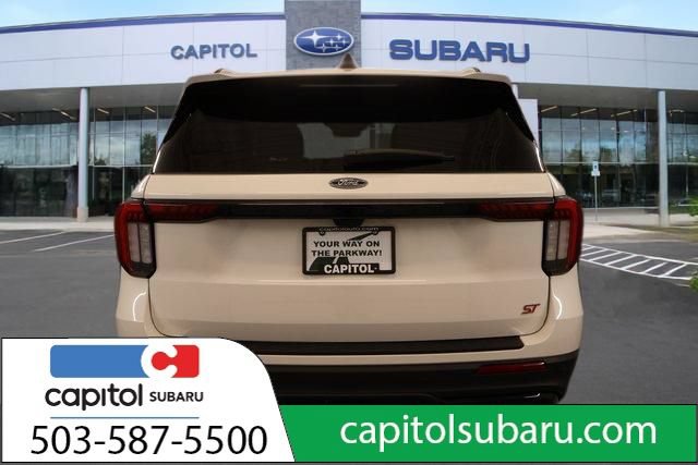 Used 2025 Ford Explorer ST AWD/4WD image 4